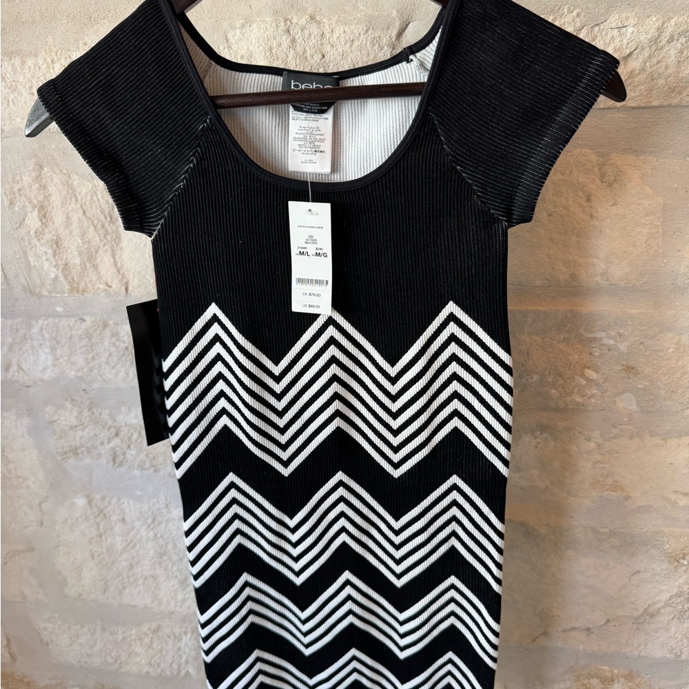 Bebe Monochrome Chevron Ribbed Dress